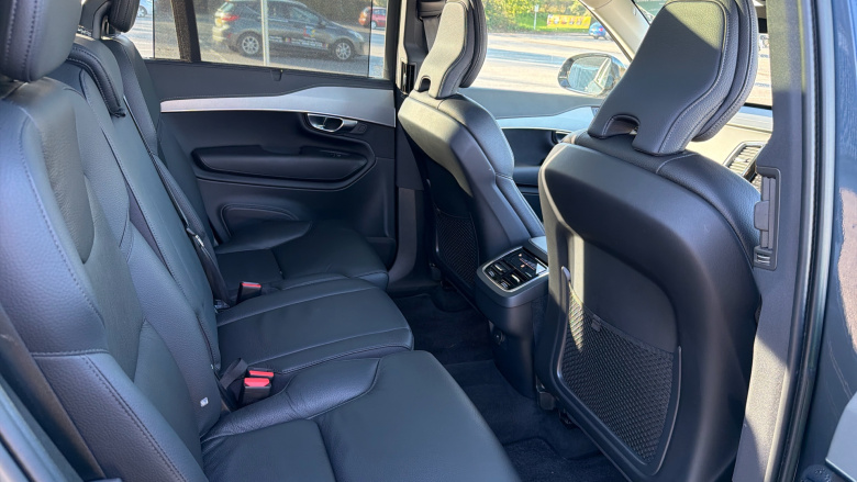 Volvo XC90 2.0 B5D [235] Plus Dark 5dr AWD Geartronic Diesel Estate